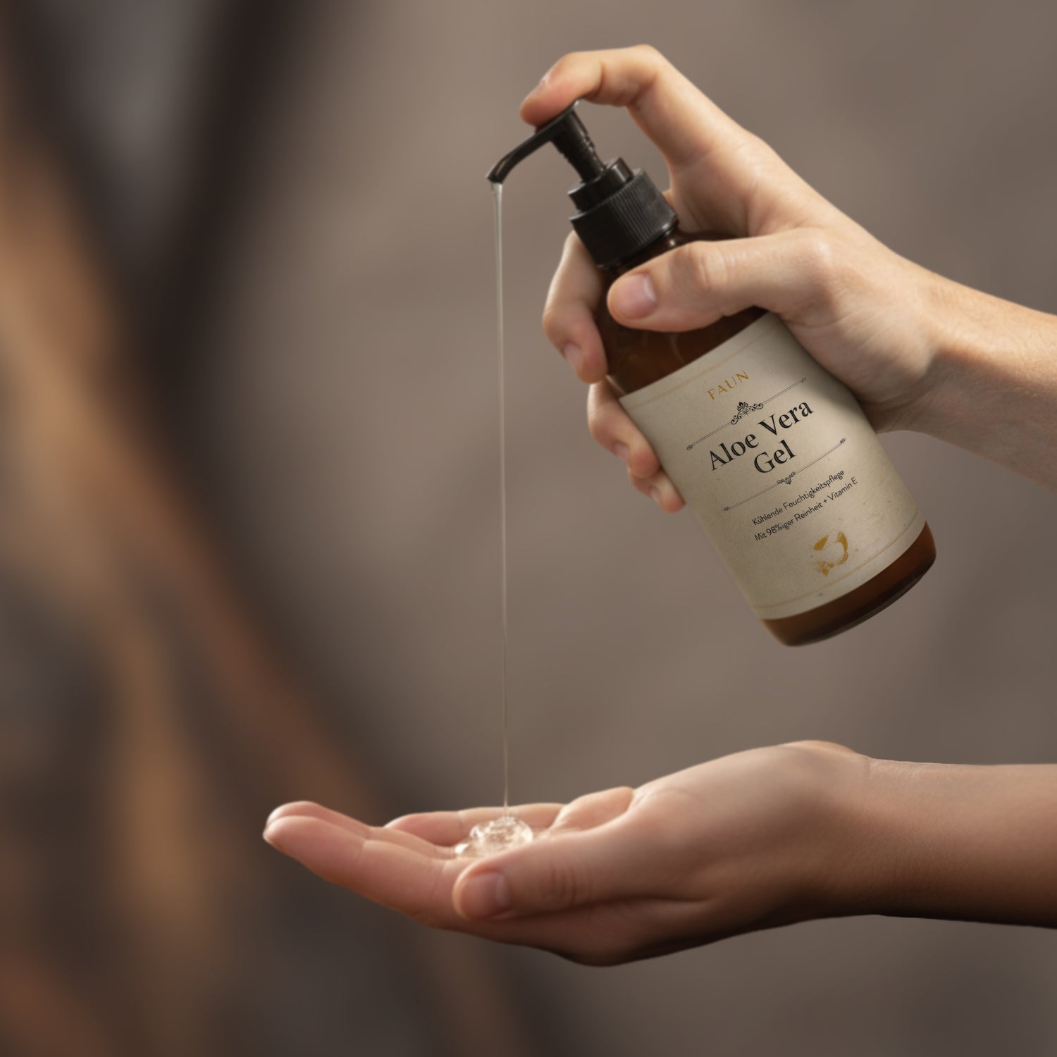 Aloe Vera Gel mit 98 % Bio-Aloe, Glycerin &amp; Vitamin E | Kühlende Feuchtigkeit für Gesicht, Körper &amp; Haare